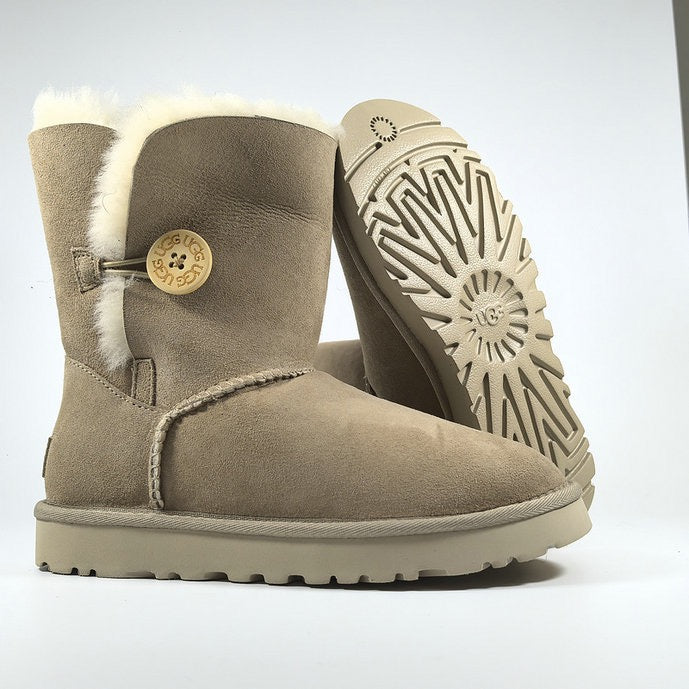 UGG Bailey Button II