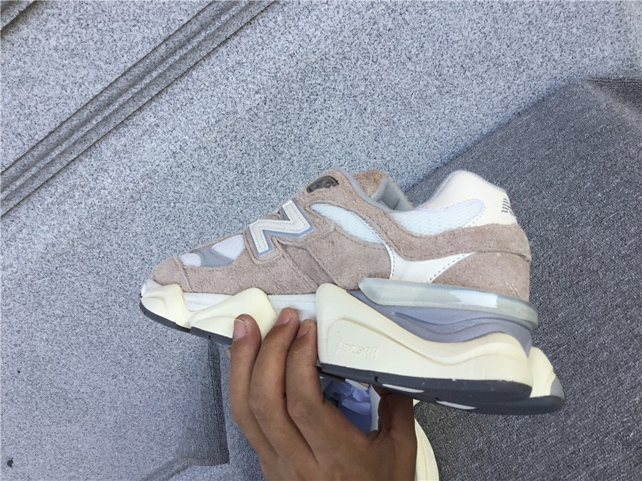 NEW BALANCE 9060