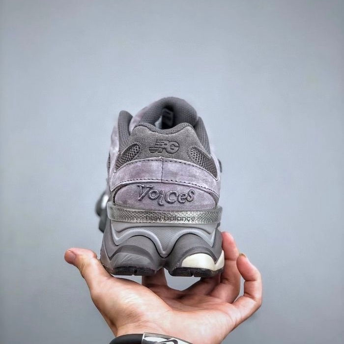 NEW BALANCE 9060