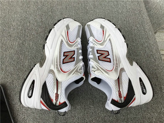 NEW BALANCE 530
