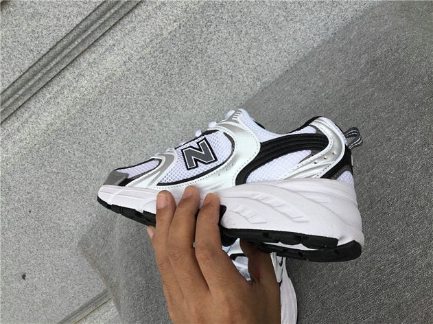 NEW BALANCE 530