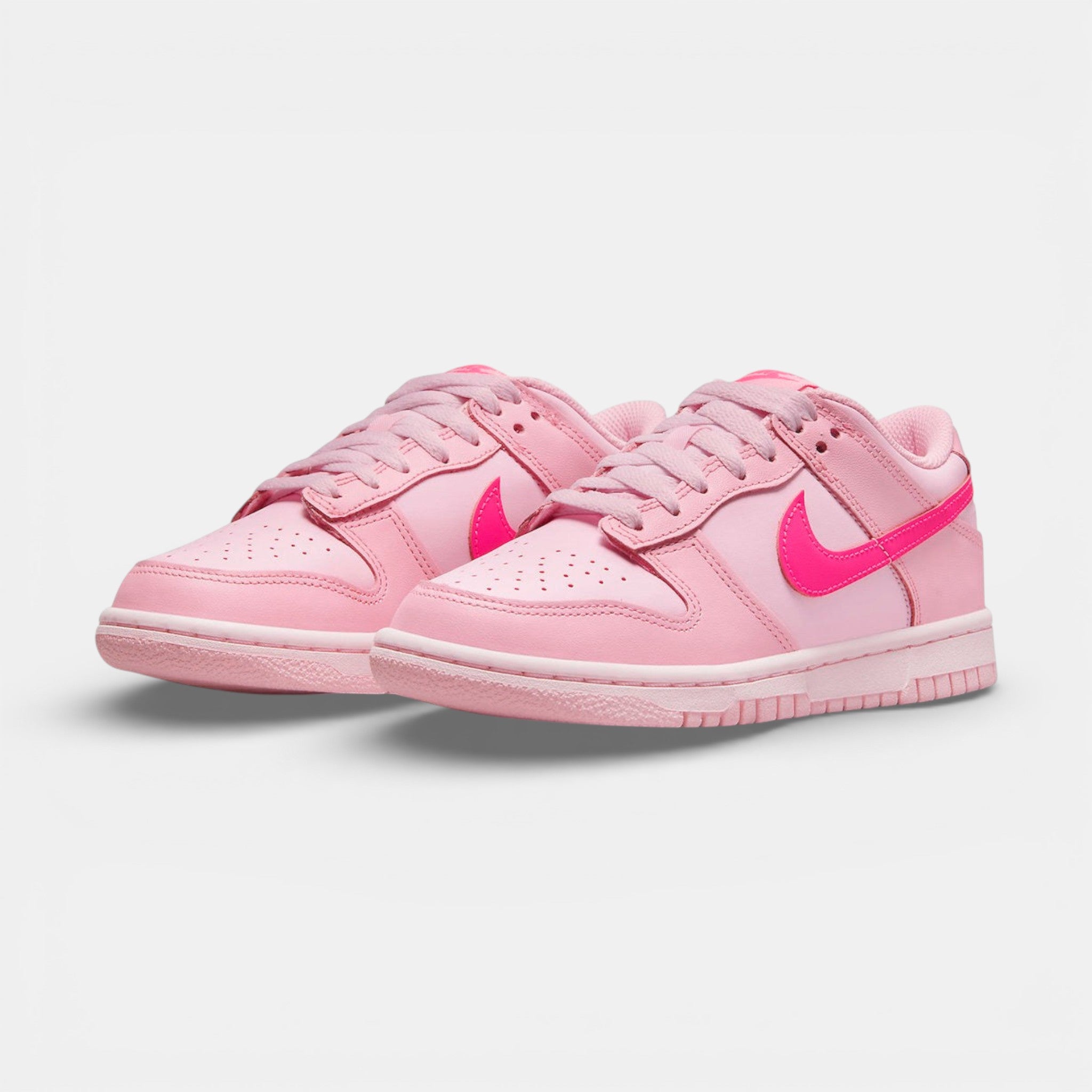 Nike Dunk Low Triple Pink
