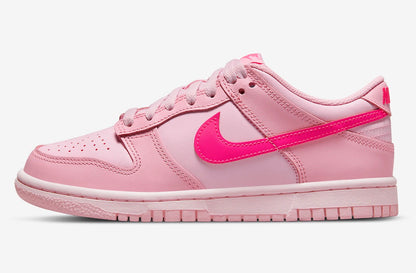 Nike Dunk Low Triple Pink