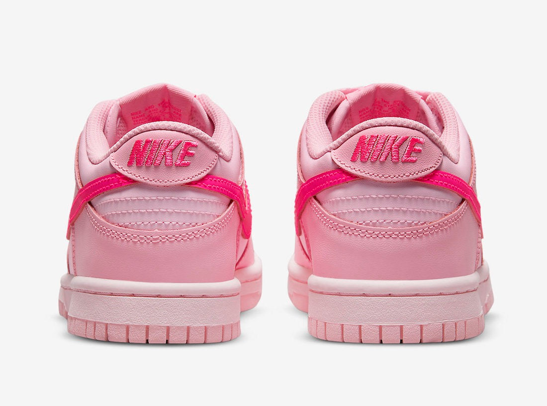 Nike Dunk Low Triple Pink