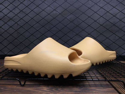 YEZZY SLIDE Pure