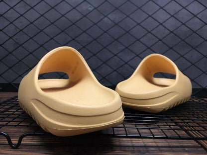 YEZZY SLIDE Pure