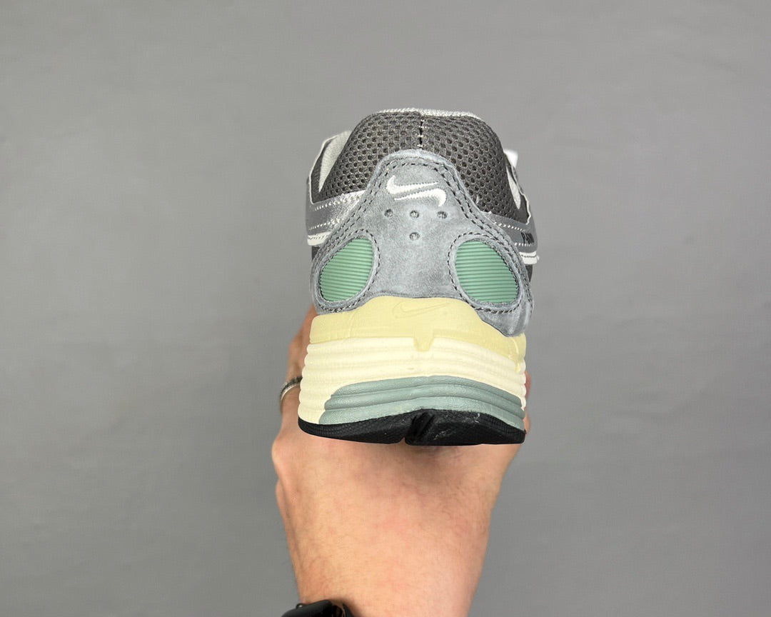 NIKE P-6000