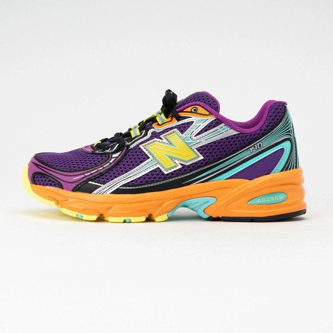 NEW BALANCE 740