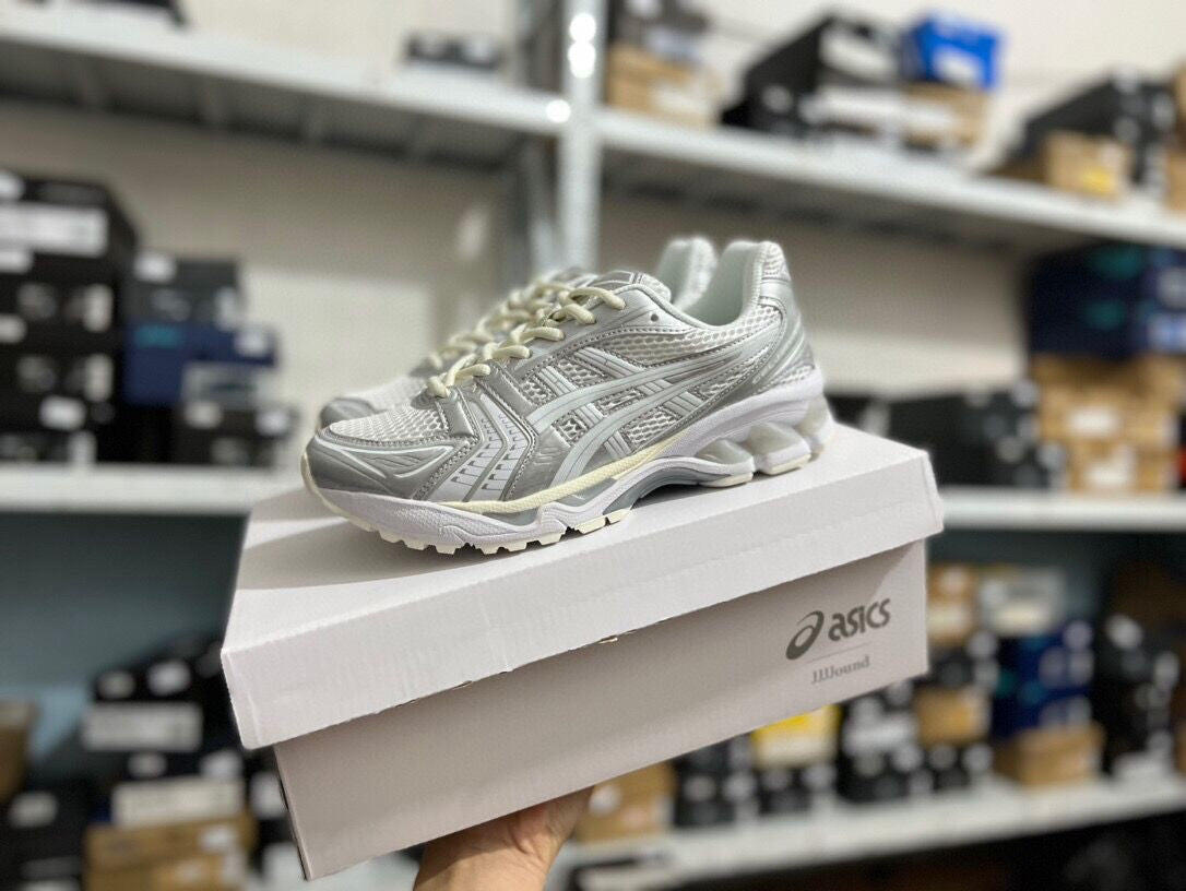 ASICS Gel-Kayano 14