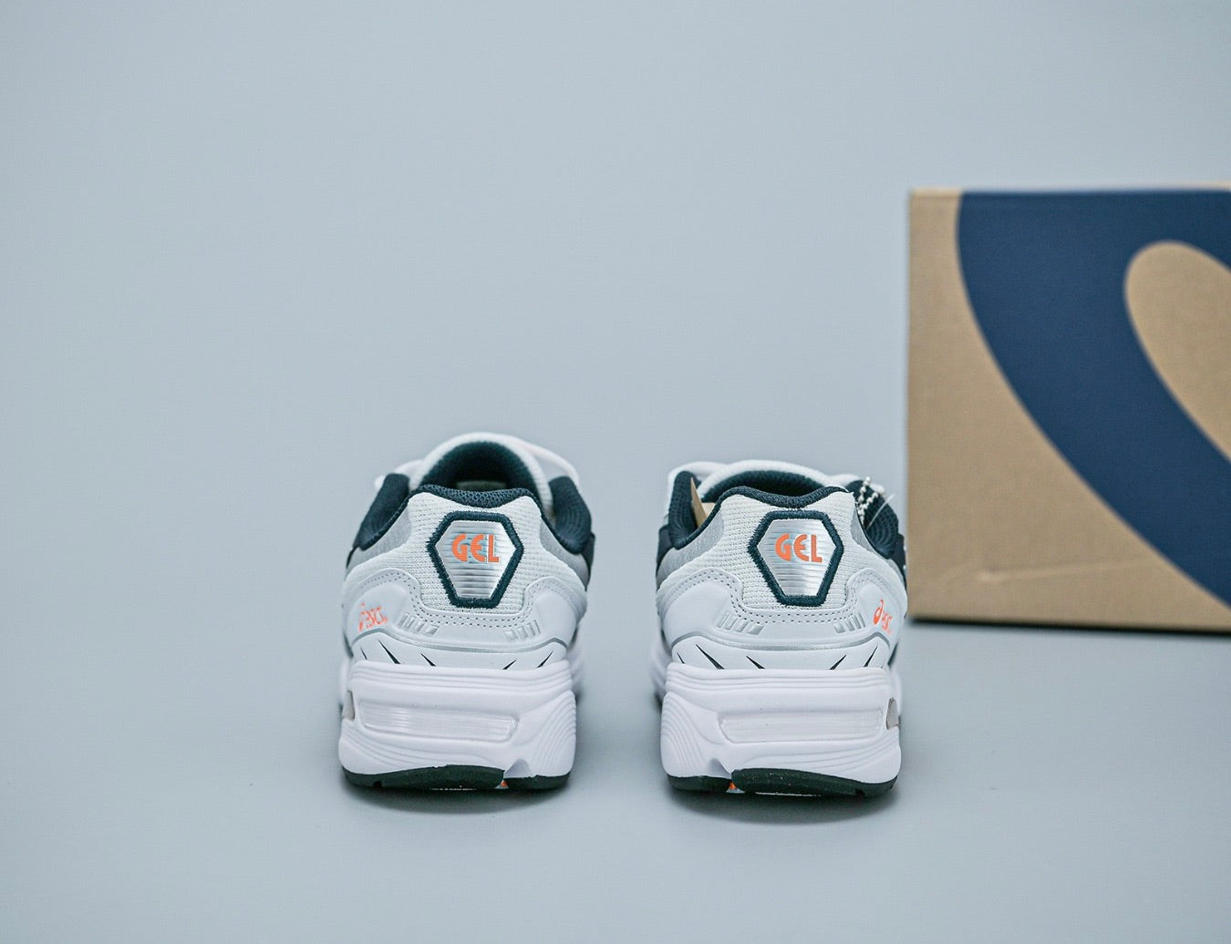 ASICS GEL-1090