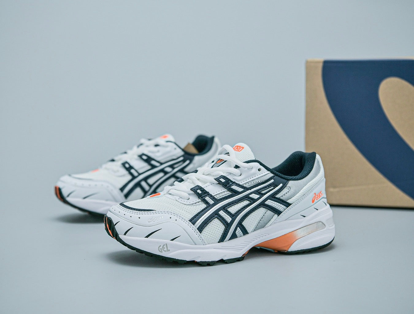 ASICS GEL-1090